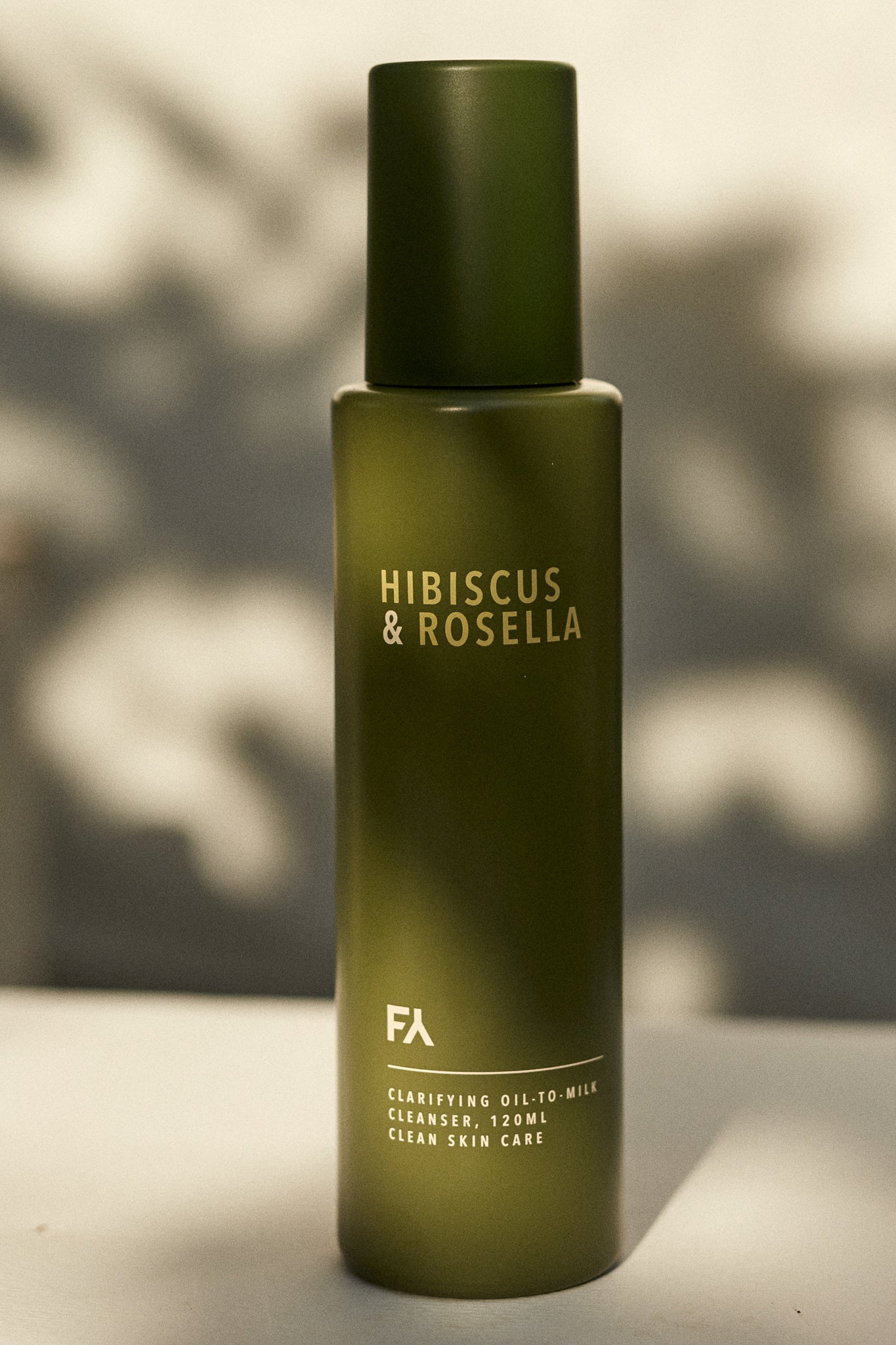 HIBISCUS & ROSELLA | Clarifying Oil-To-Milk Cleanser